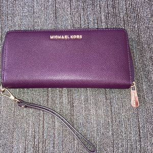 Michael Kors Jet Set Continental Large Wallet